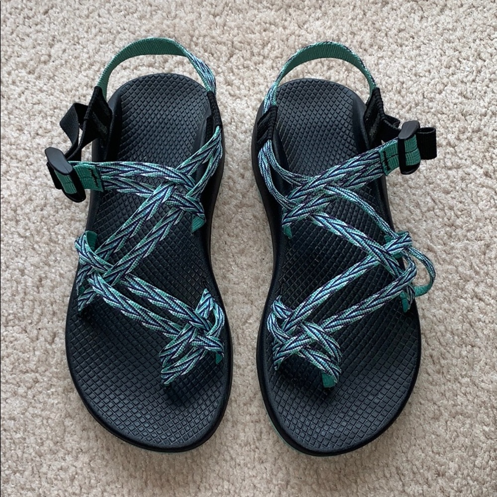 Women’s ZX2 Classic Chacos (Size 9)